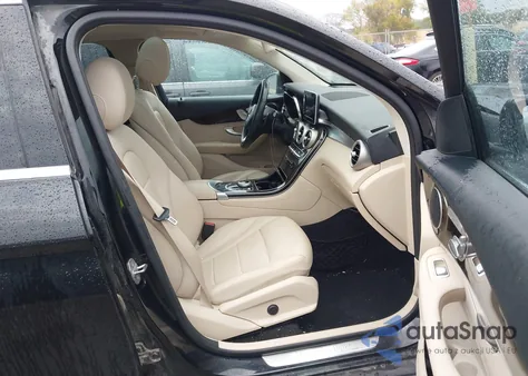 2018 Mercedes-Benz Glc 300 4Matic z USA, uszkodzony, nr VIN WDC0G4KBXJF307539